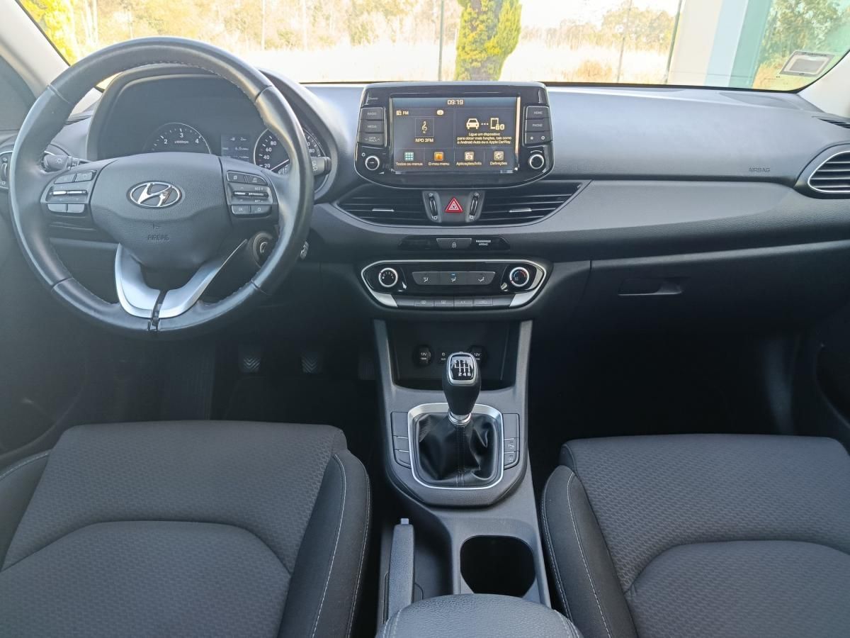 hyundai-i30-sw-2020-diesel-1598cc