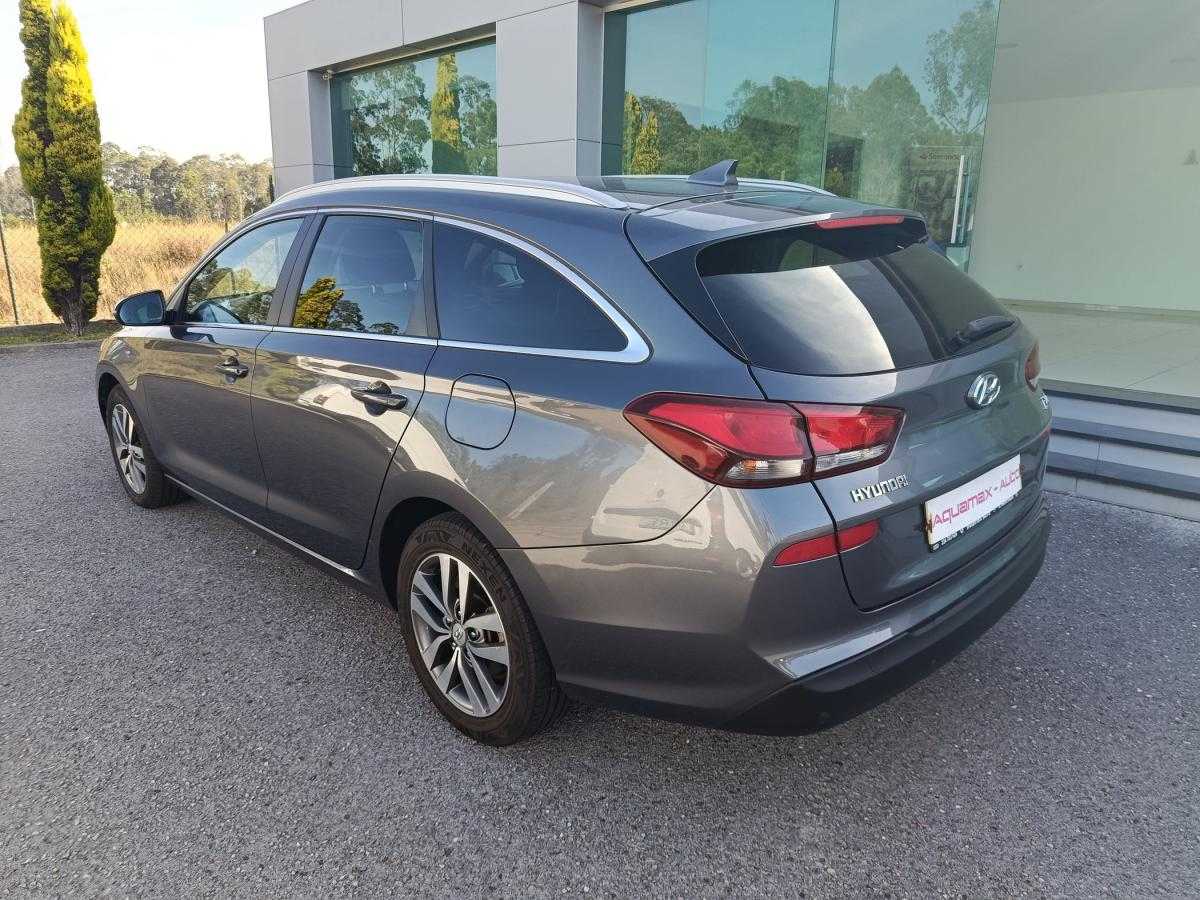 hyundai-i30-sw-2020-diesel-1598cc