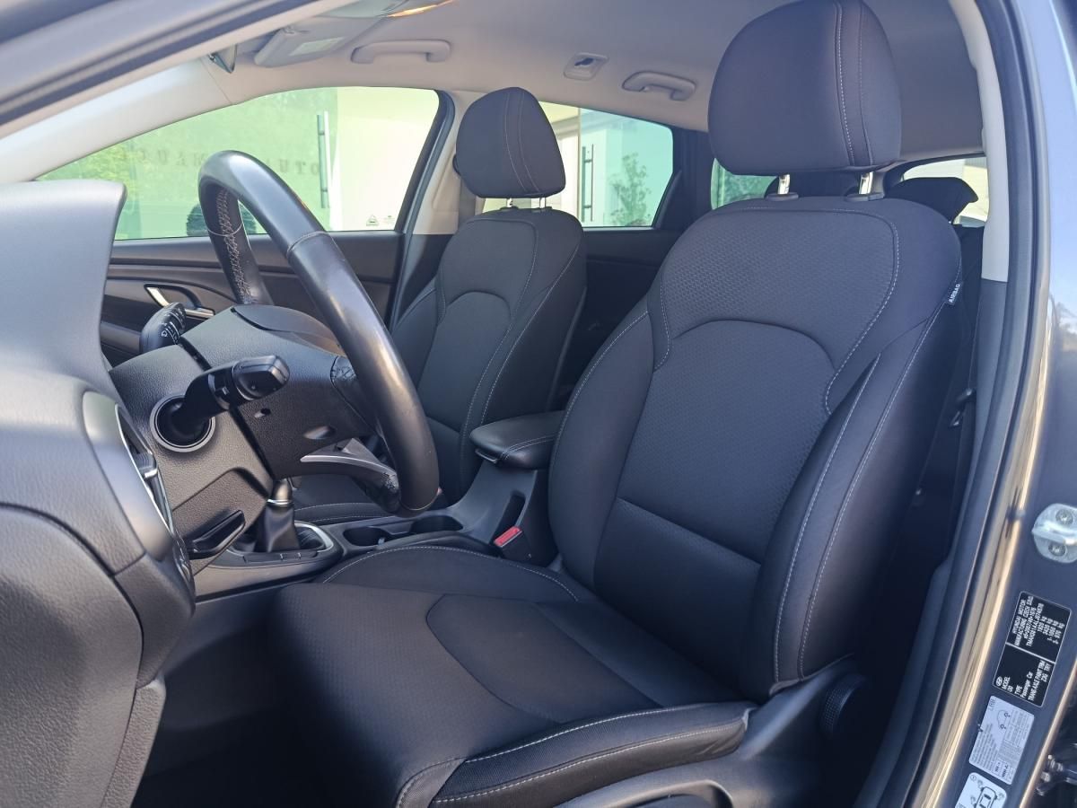 hyundai-i30-sw-2020-diesel-1598cc