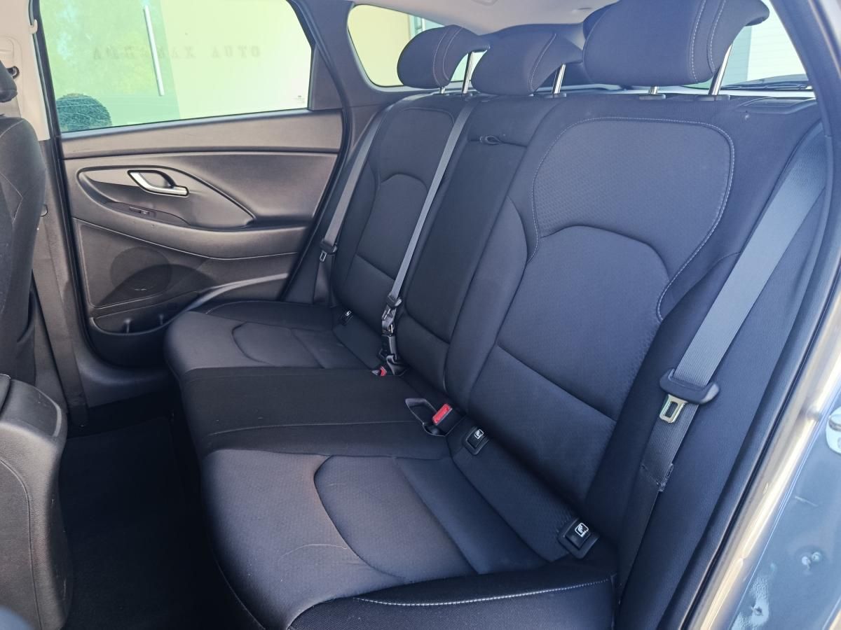 hyundai-i30-sw-2020-diesel-1598cc