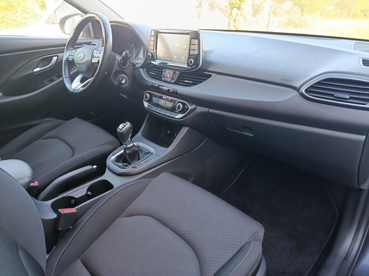 hyundai-i30-sw-2020-diesel-1598cc