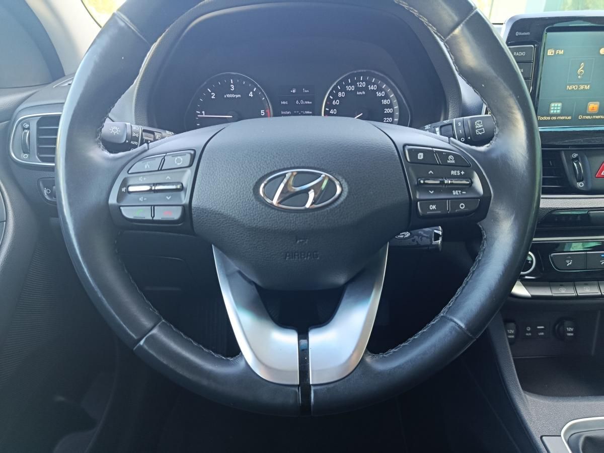 hyundai-i30-sw-2020-diesel-1598cc