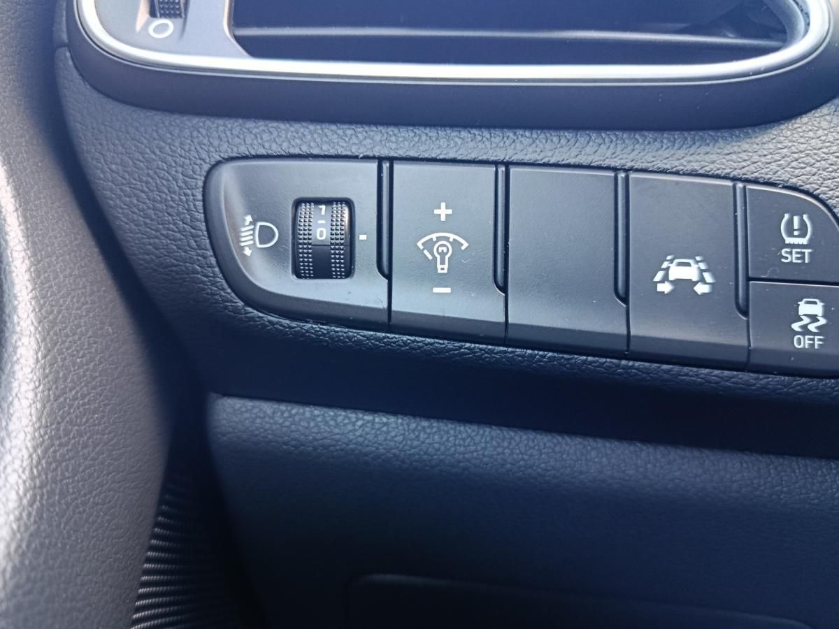 hyundai-i30-sw-2020-diesel-1598cc