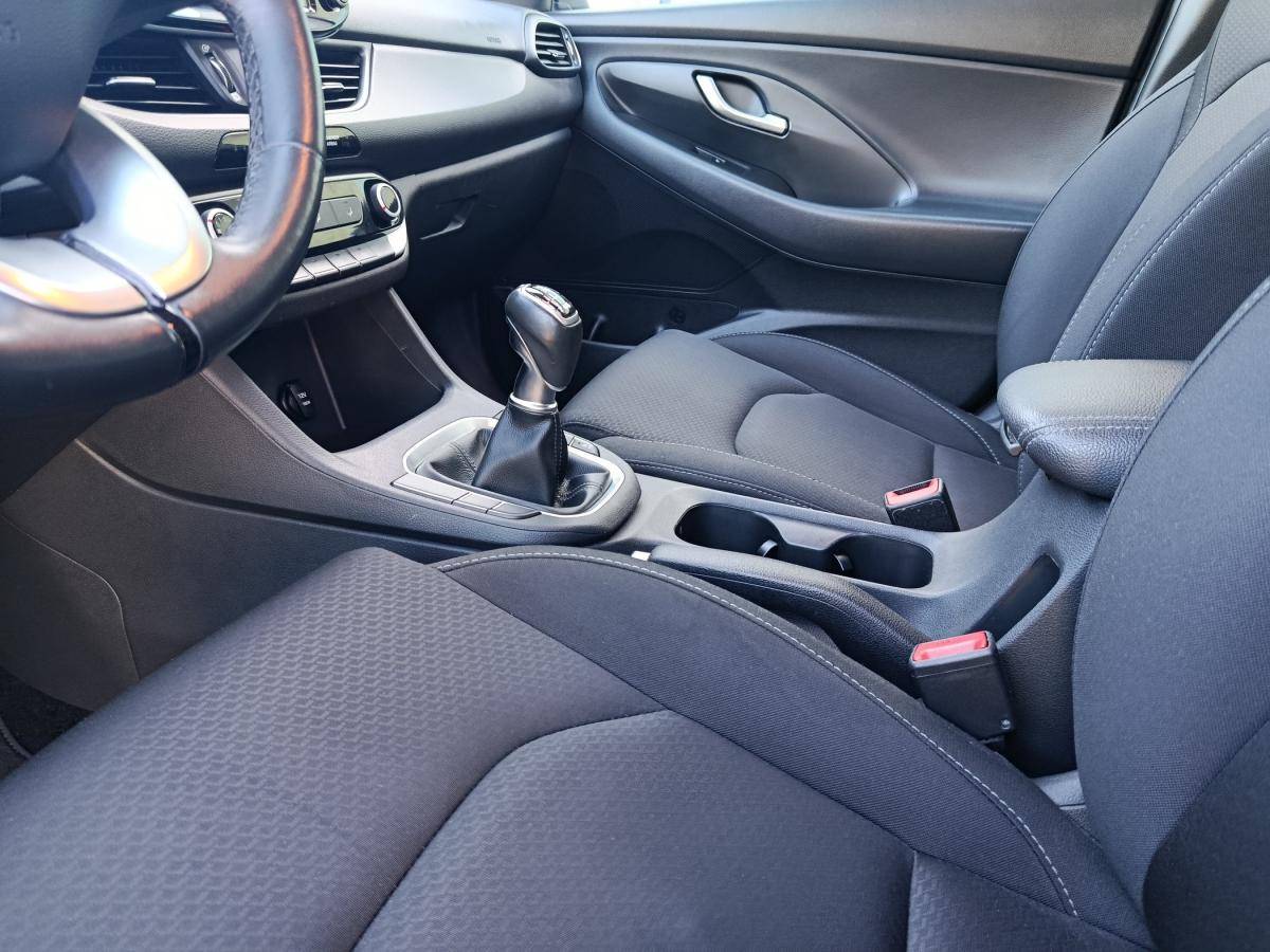 hyundai-i30-sw-2020-diesel-1598cc