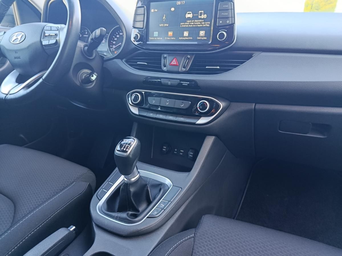 hyundai-i30-sw-2020-diesel-1598cc