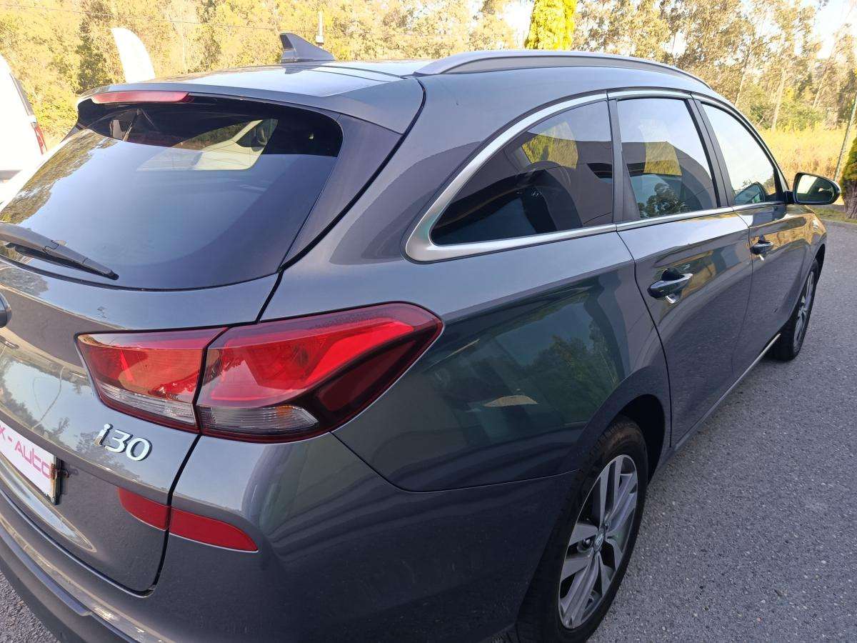 hyundai-i30-sw-2020-diesel-1598cc