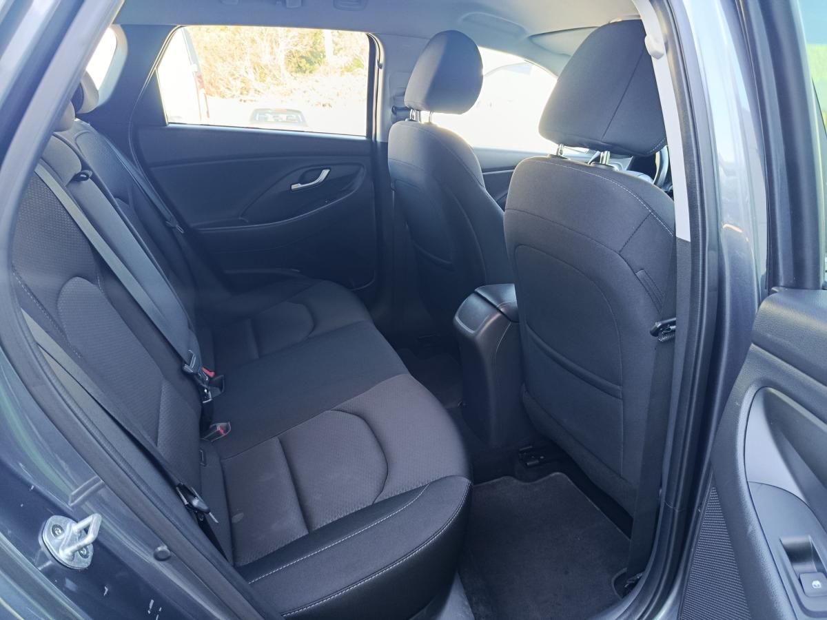 hyundai-i30-sw-2020-diesel-1598cc