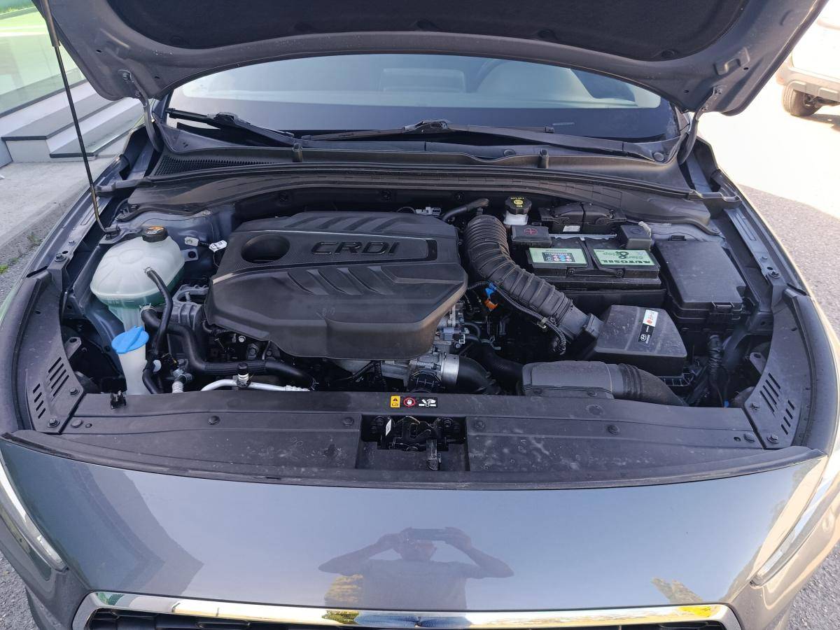 hyundai-i30-sw-2020-diesel-1598cc