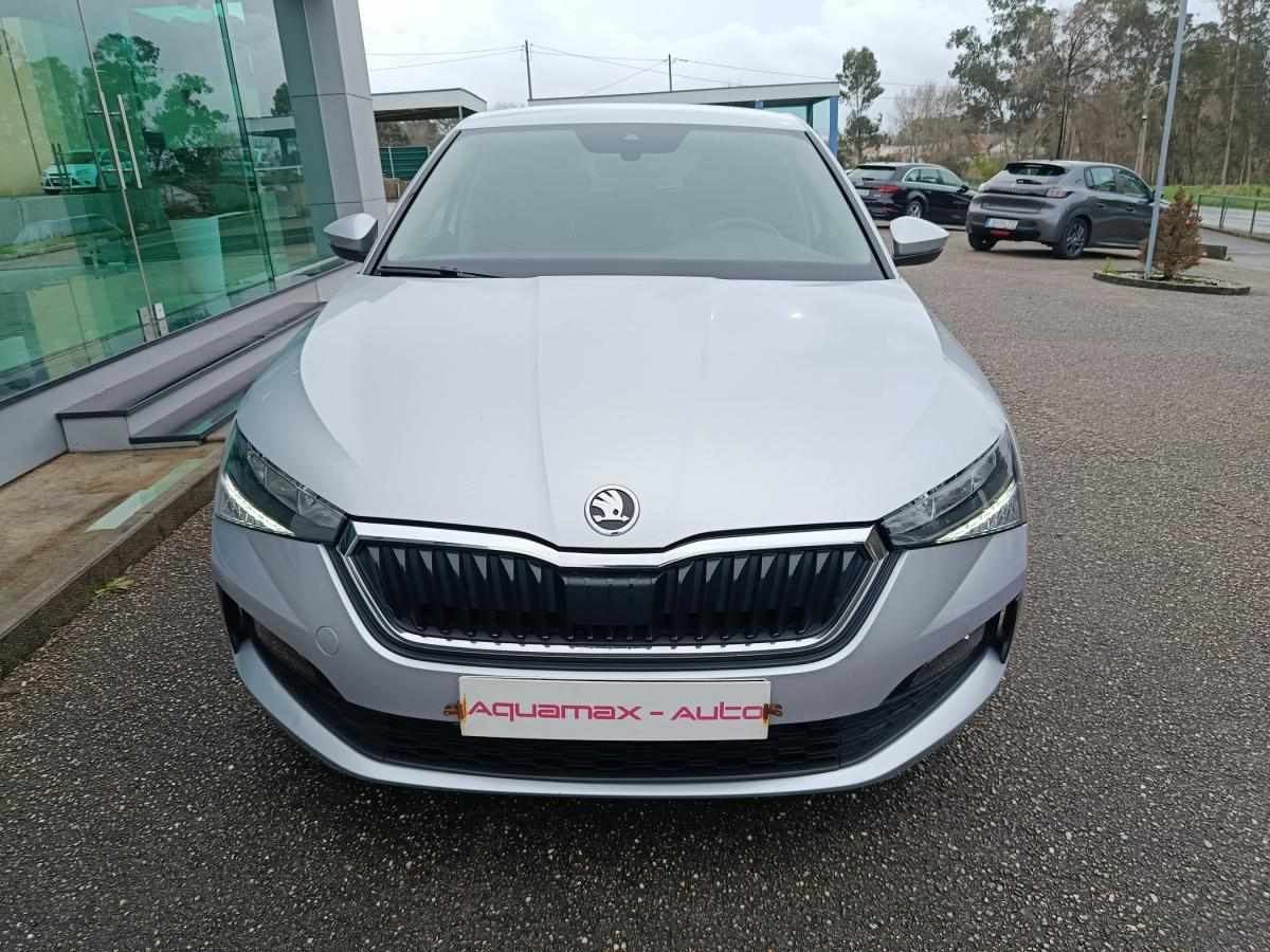 skoda-scala-2022-gasolina-999cc