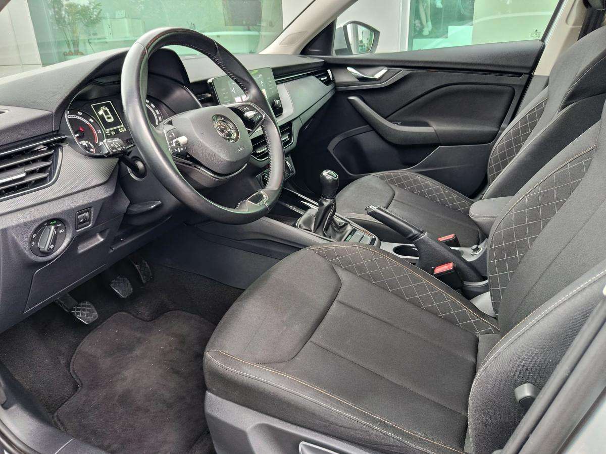 skoda-scala-2022-gasolina-999cc