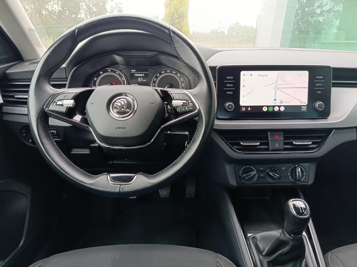 skoda-scala-2022-gasolina-999cc