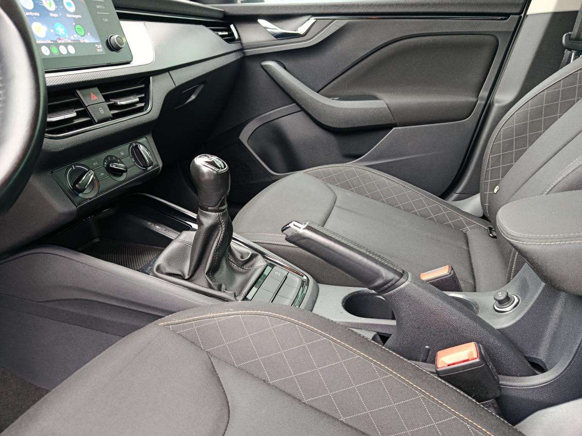skoda-scala-2022-gasolina-999cc