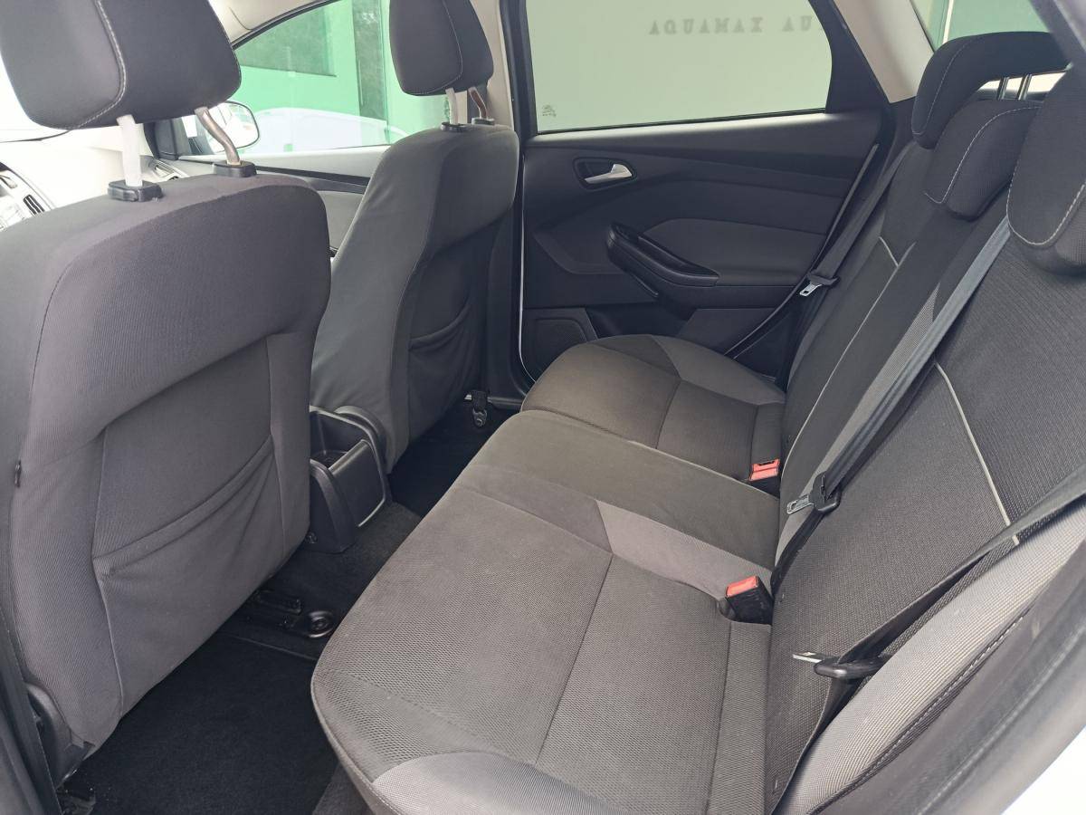 ford-focus-sw-2014-diesel-1560cc