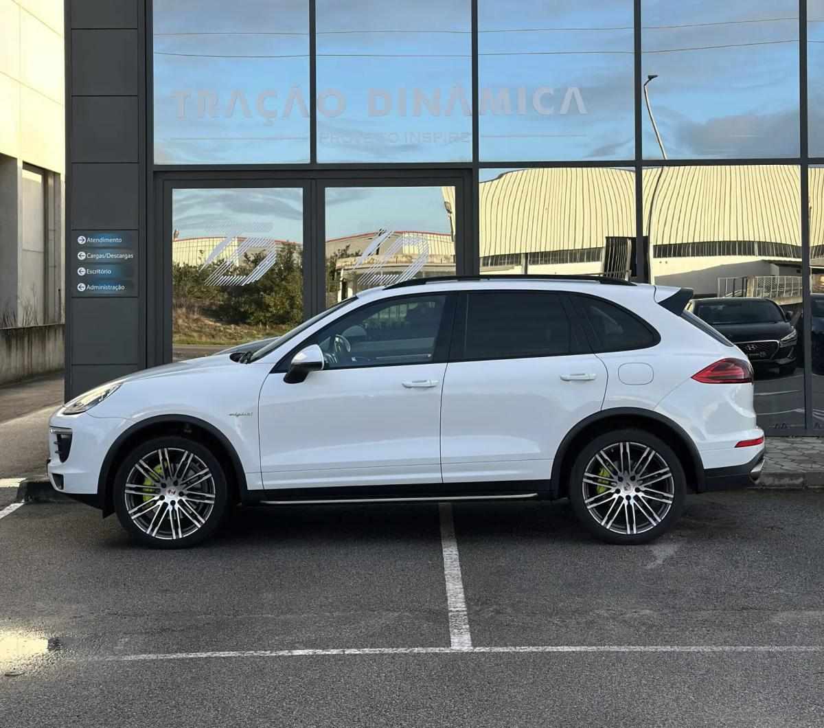 porsche-cayenne-2015-hibrido-a-gasolina-2995cc