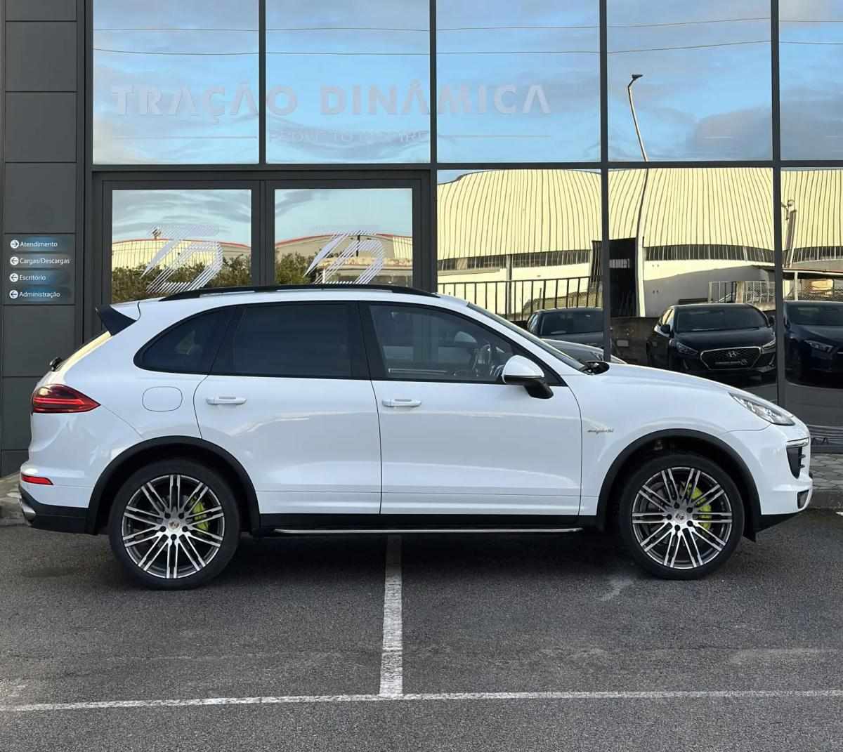 porsche-cayenne-2015-hibrido-a-gasolina-2995cc