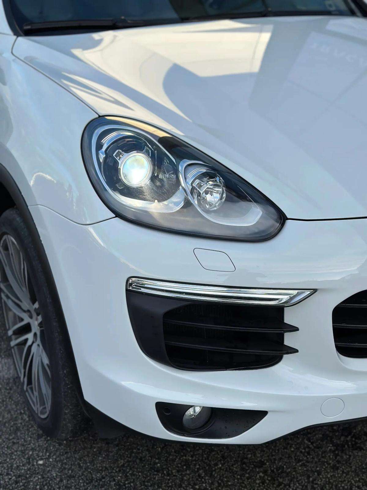 porsche-cayenne-2015-hibrido-a-gasolina-2995cc