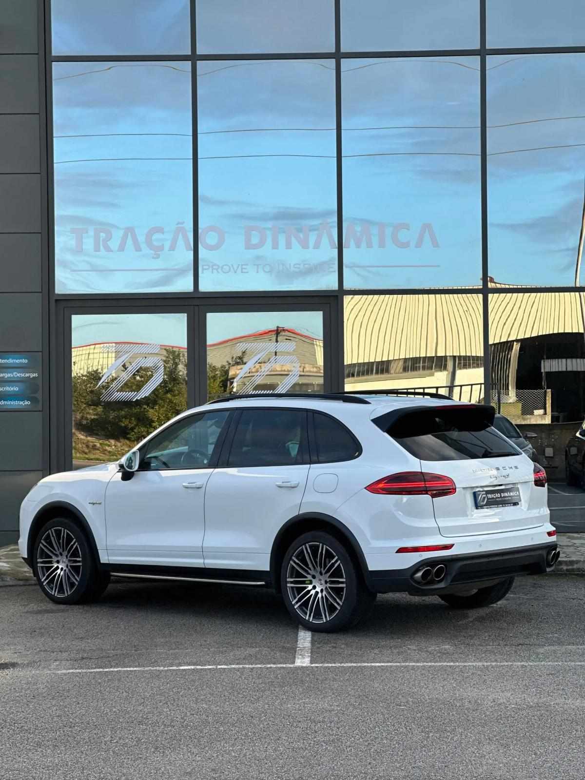 porsche-cayenne-2015-hibrido-a-gasolina-2995cc