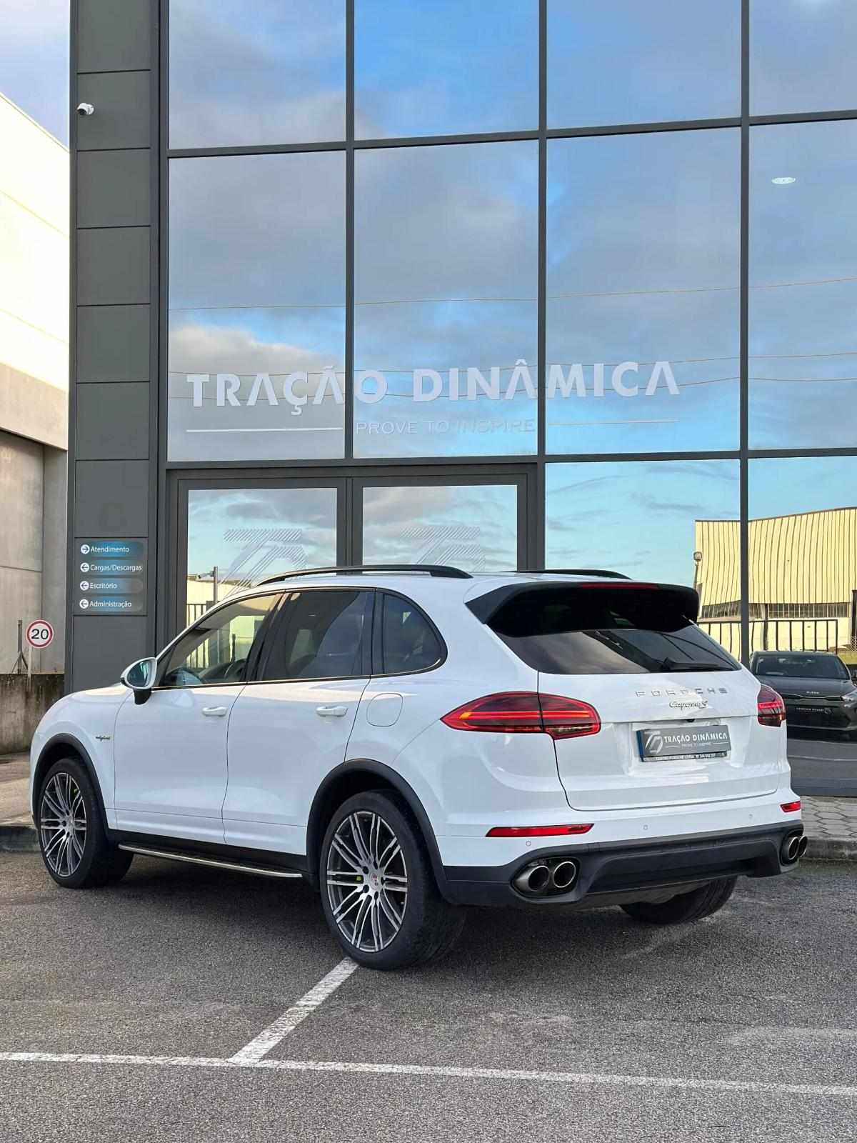 porsche-cayenne-2015-hibrido-a-gasolina-2995cc