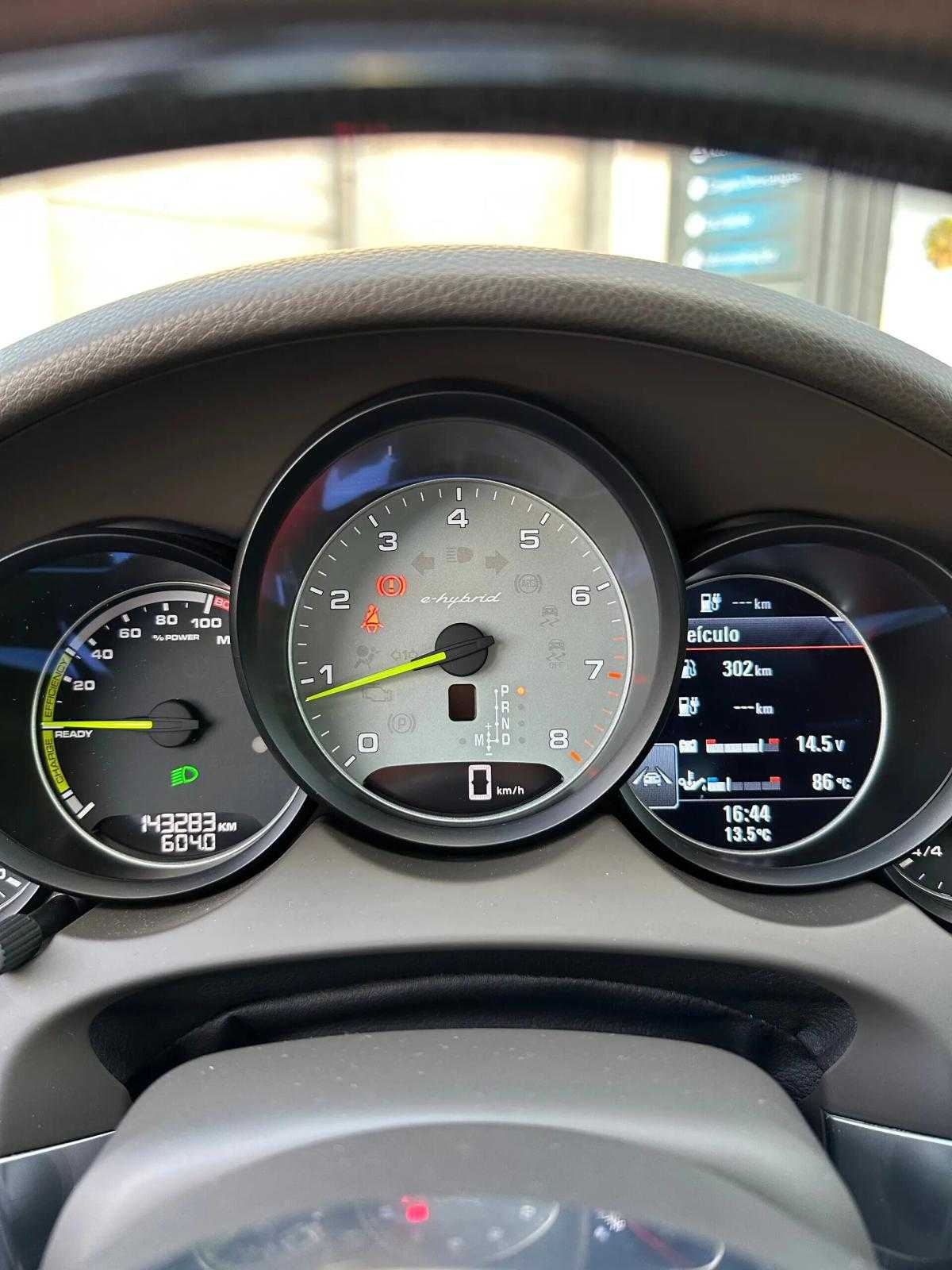 porsche-cayenne-2015-hibrido-a-gasolina-2995cc