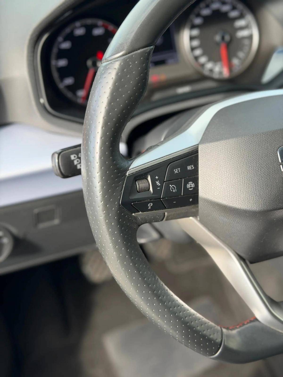 seat-ibiza-2022-gasolina-999cc