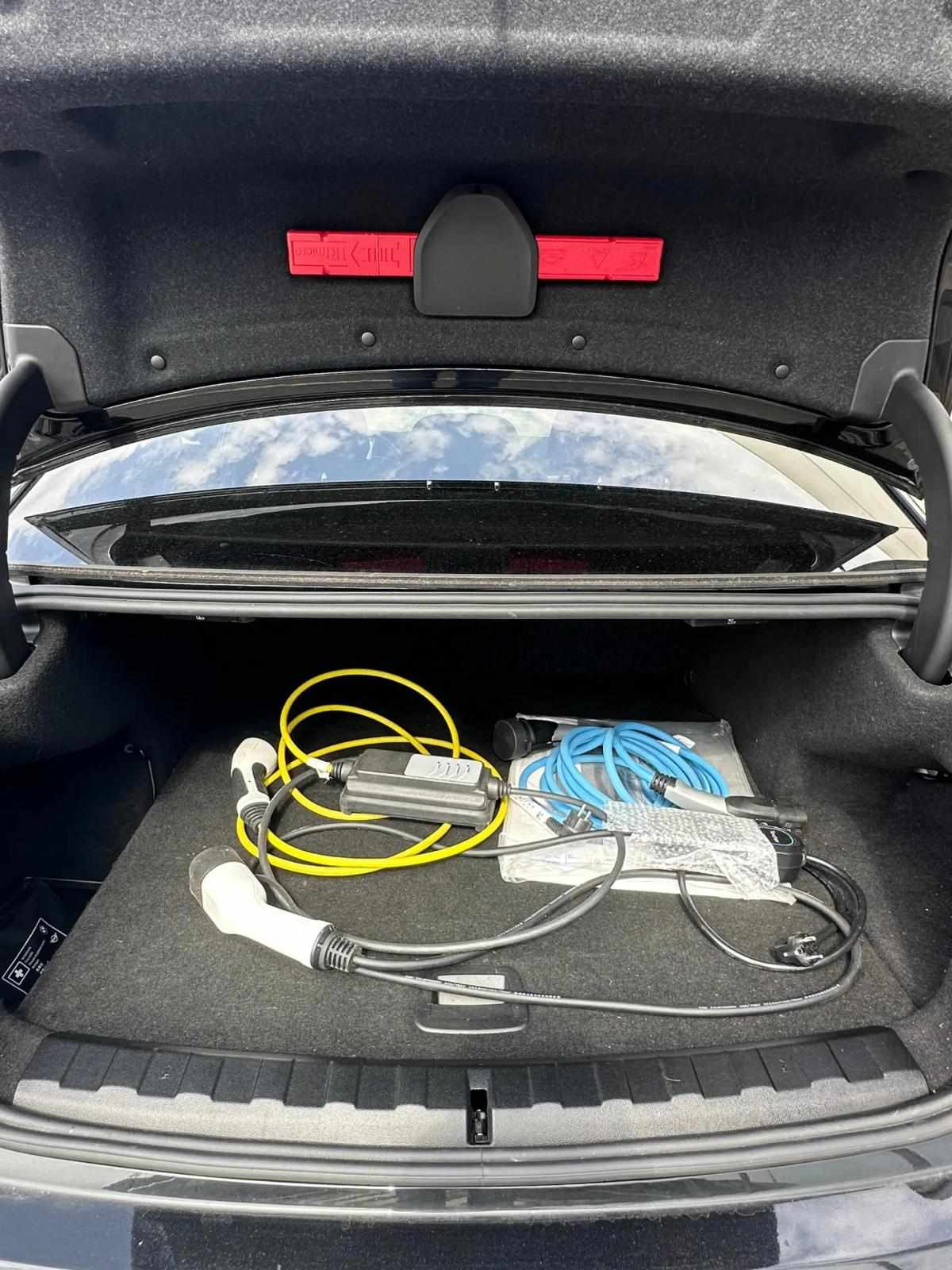 bmw-serie-3-330e-2019-hibrido-a-gasolina-1998cc