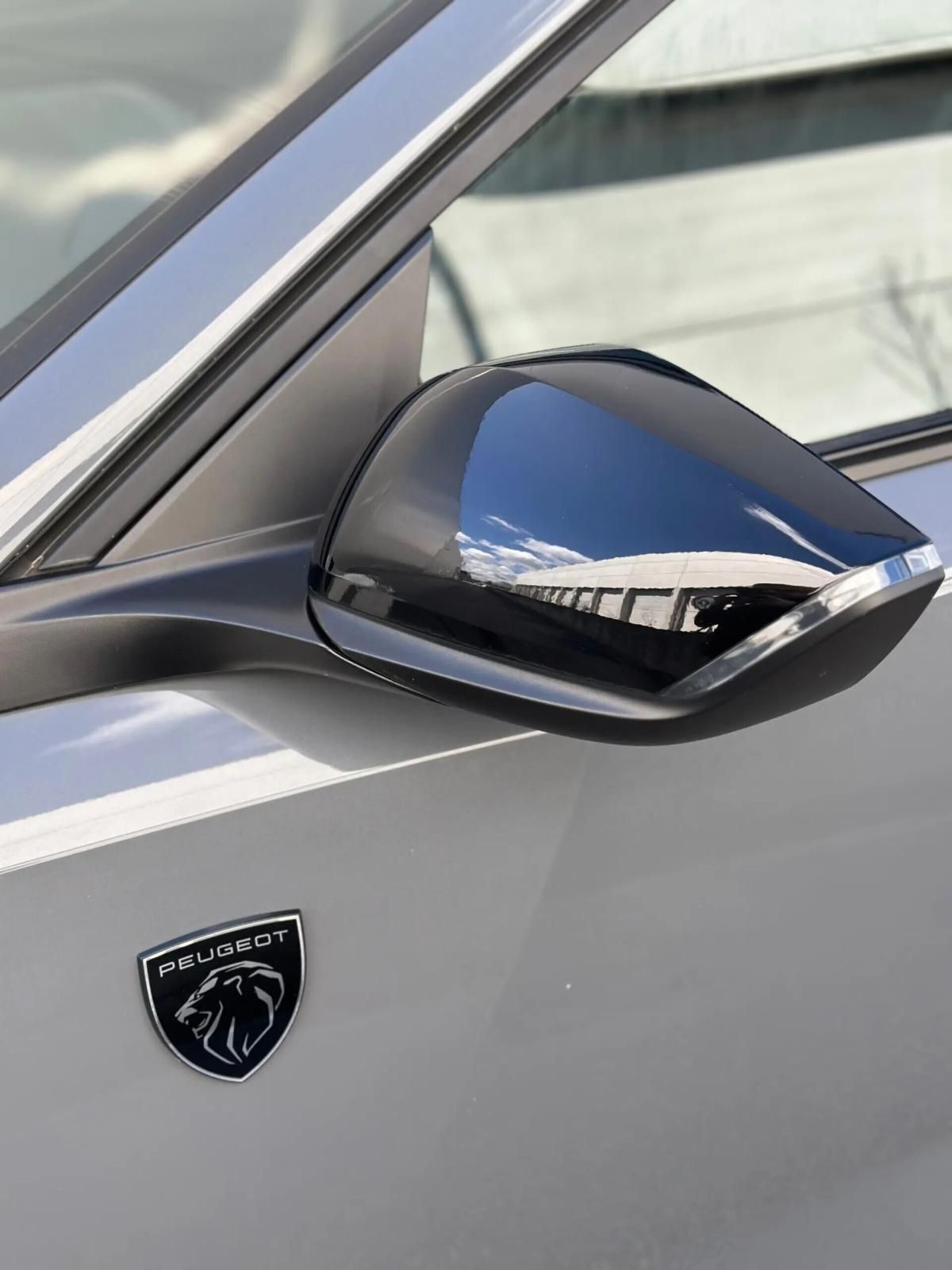 peugeot-408-2024-hibrido-a-gasolina-1598cc