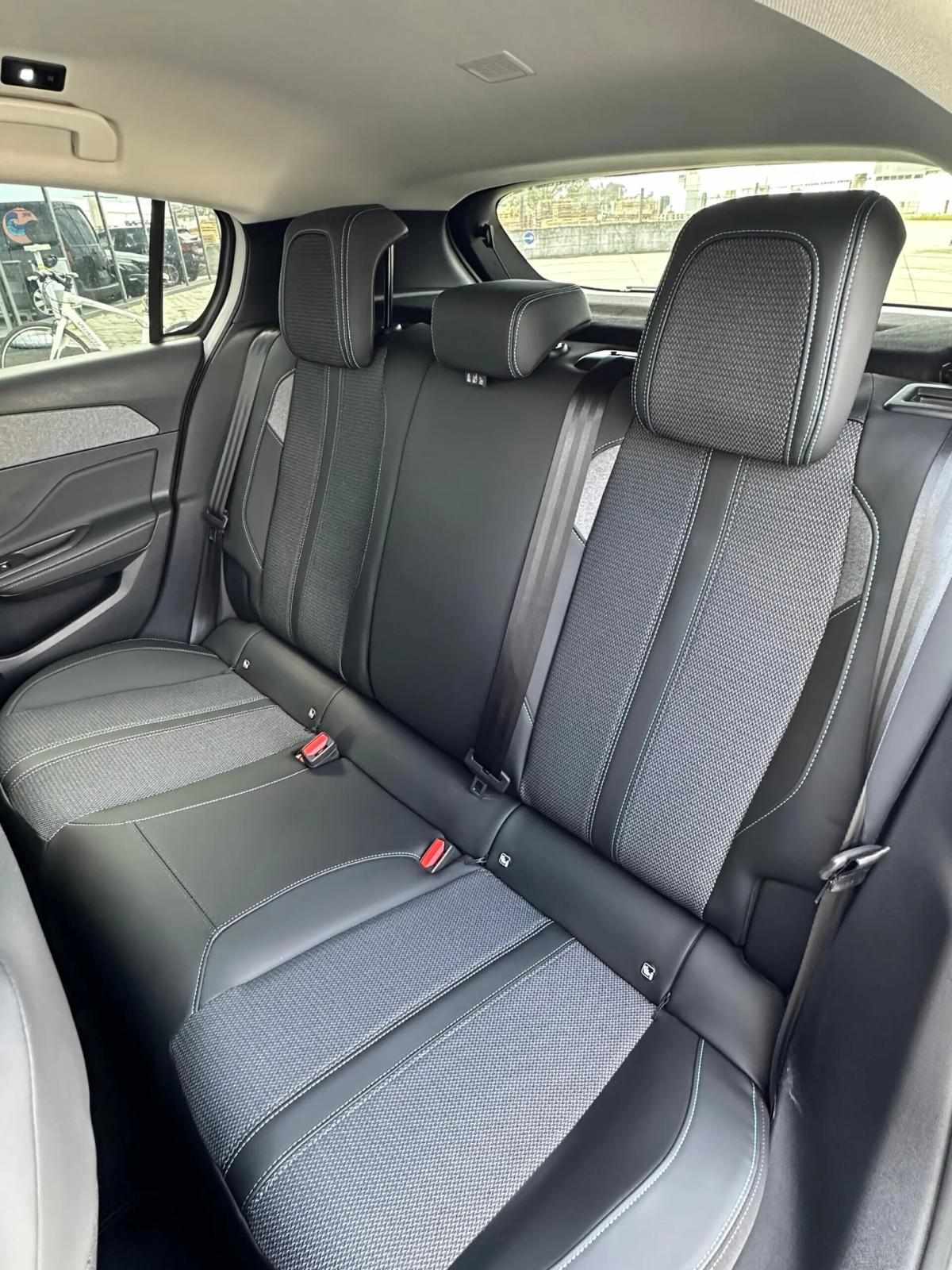 peugeot-308-2025-hibrido-a-gasolina-1598cc
