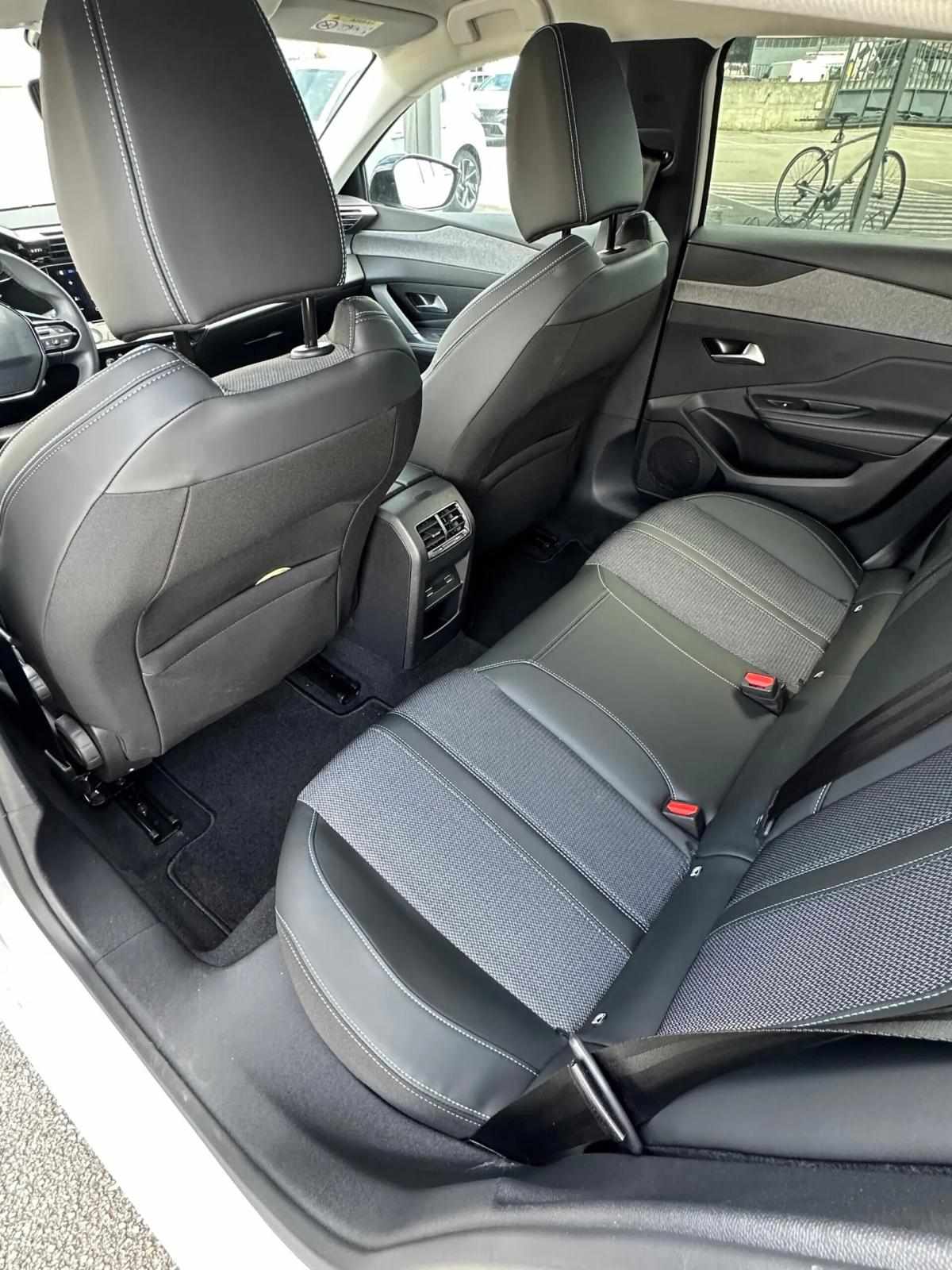 peugeot-308-2025-hibrido-a-gasolina-1598cc