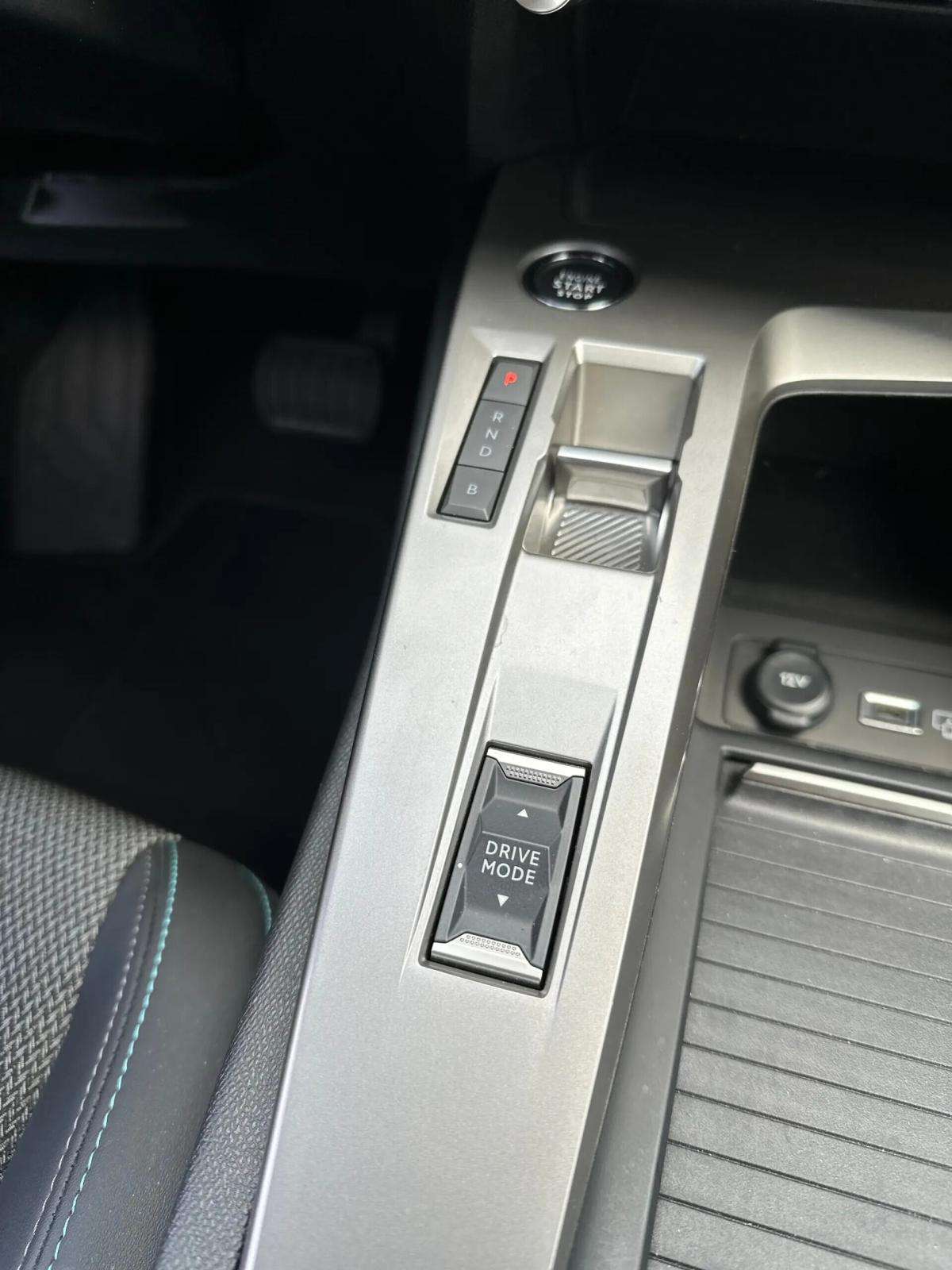 peugeot-308-2025-hibrido-a-gasolina-1598cc