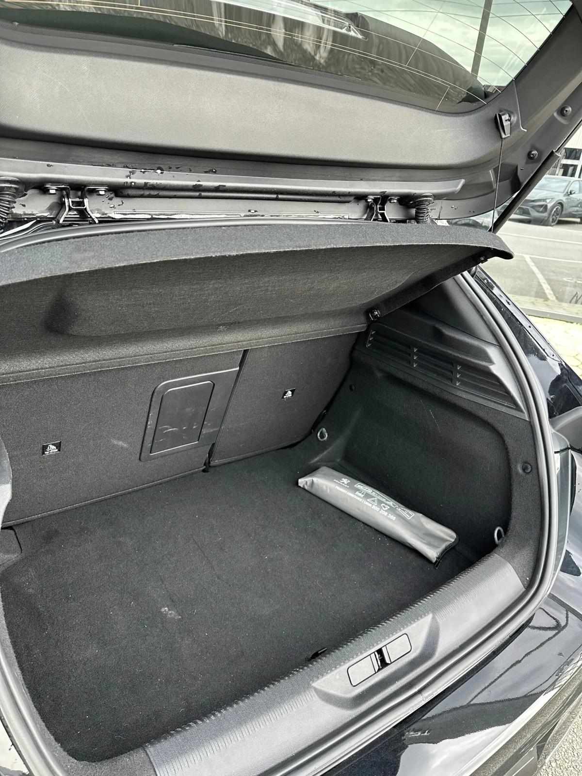 peugeot-308-2022-diesel-1499cc