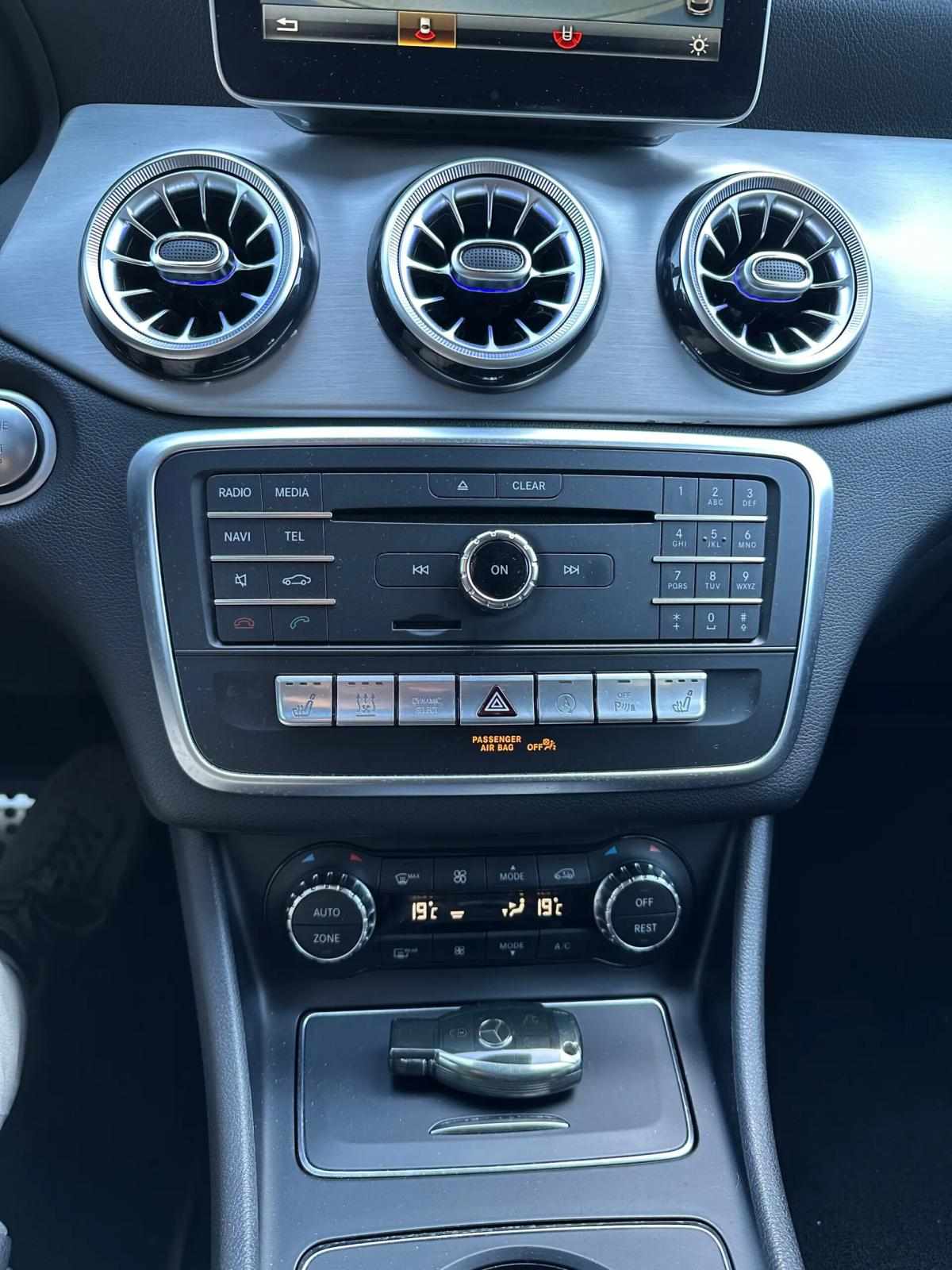 mercedes-benz-cla-220-d-shooting-brake-2017-diesel-2143cc