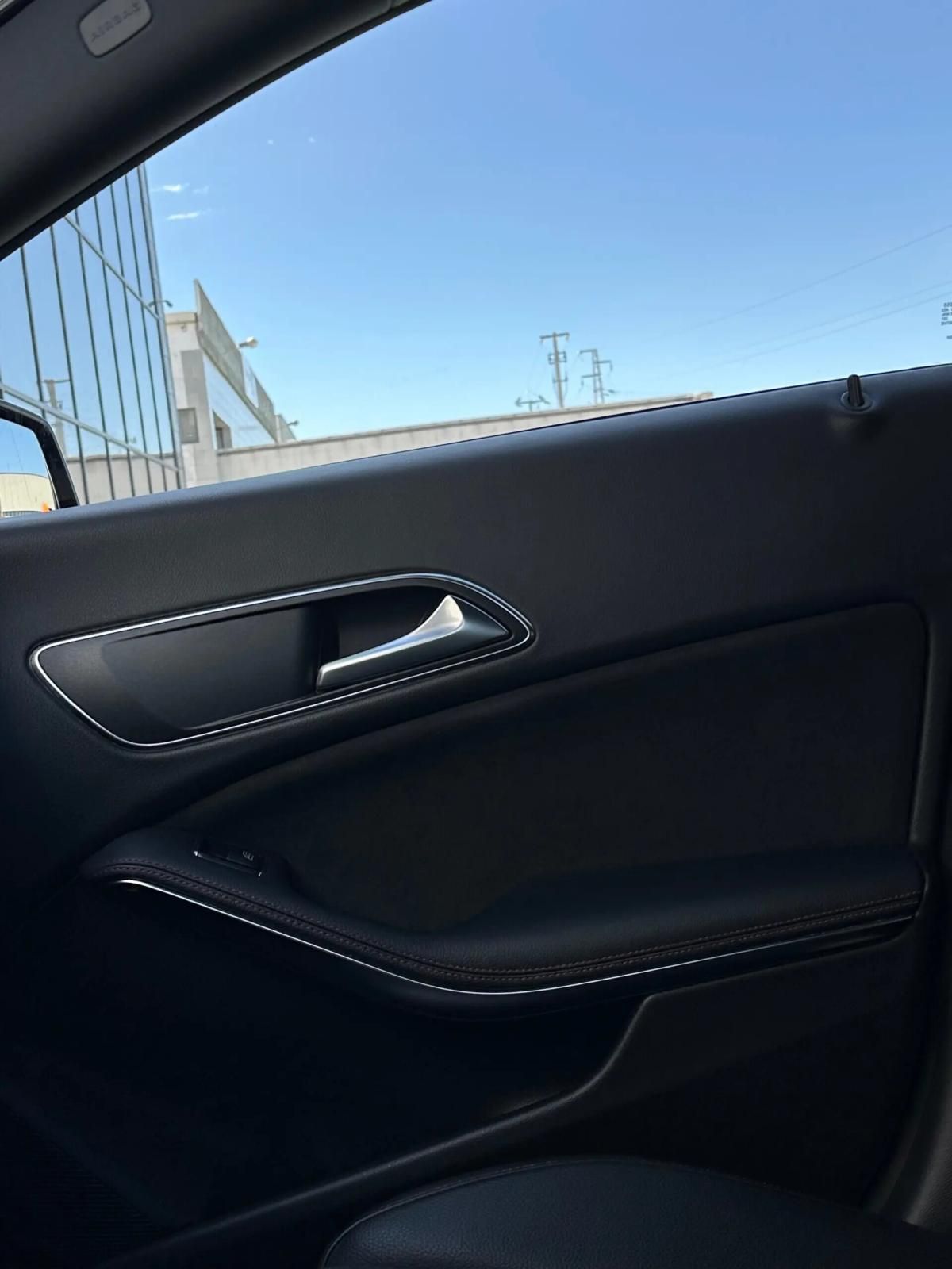 mercedes-benz-cla-220-d-shooting-brake-2017-diesel-2143cc
