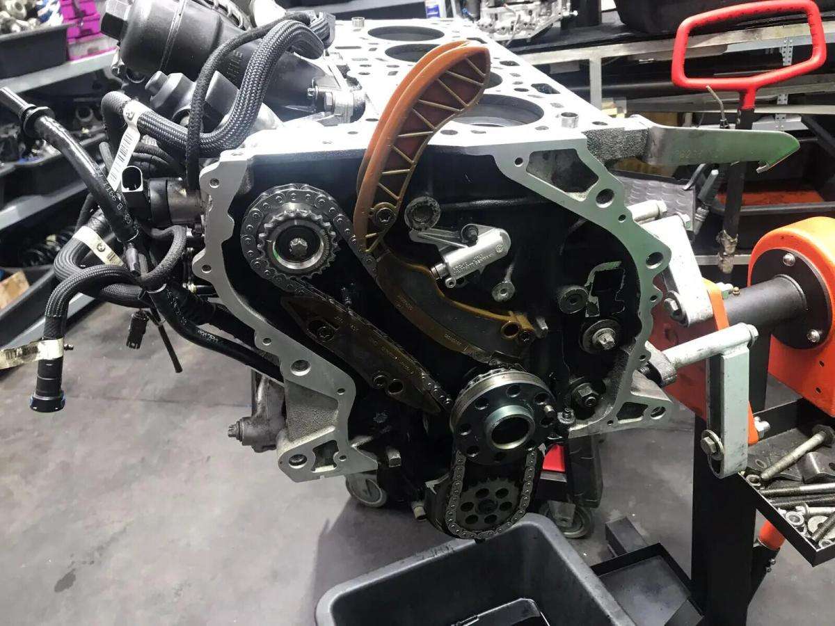 bmw-serie-1-118d-2015-diesel-1995cc