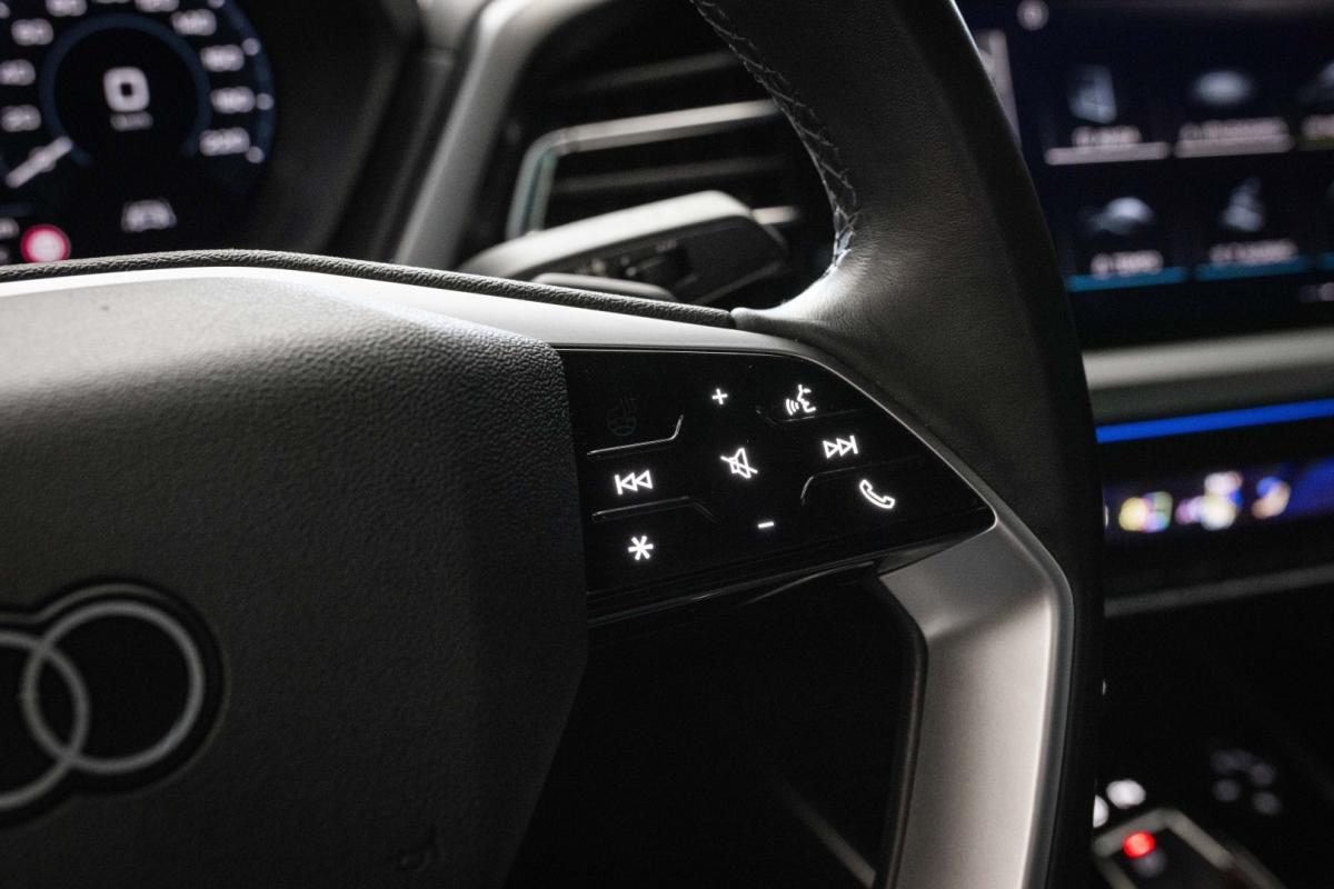 audi-q4-e-tron-2021-eletrico-0cc