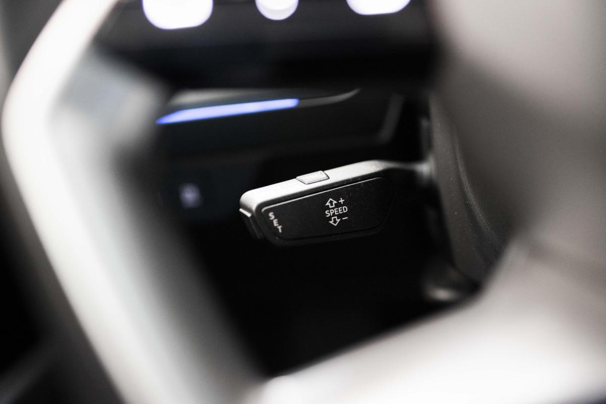 audi-q4-e-tron-2021-eletrico-0cc