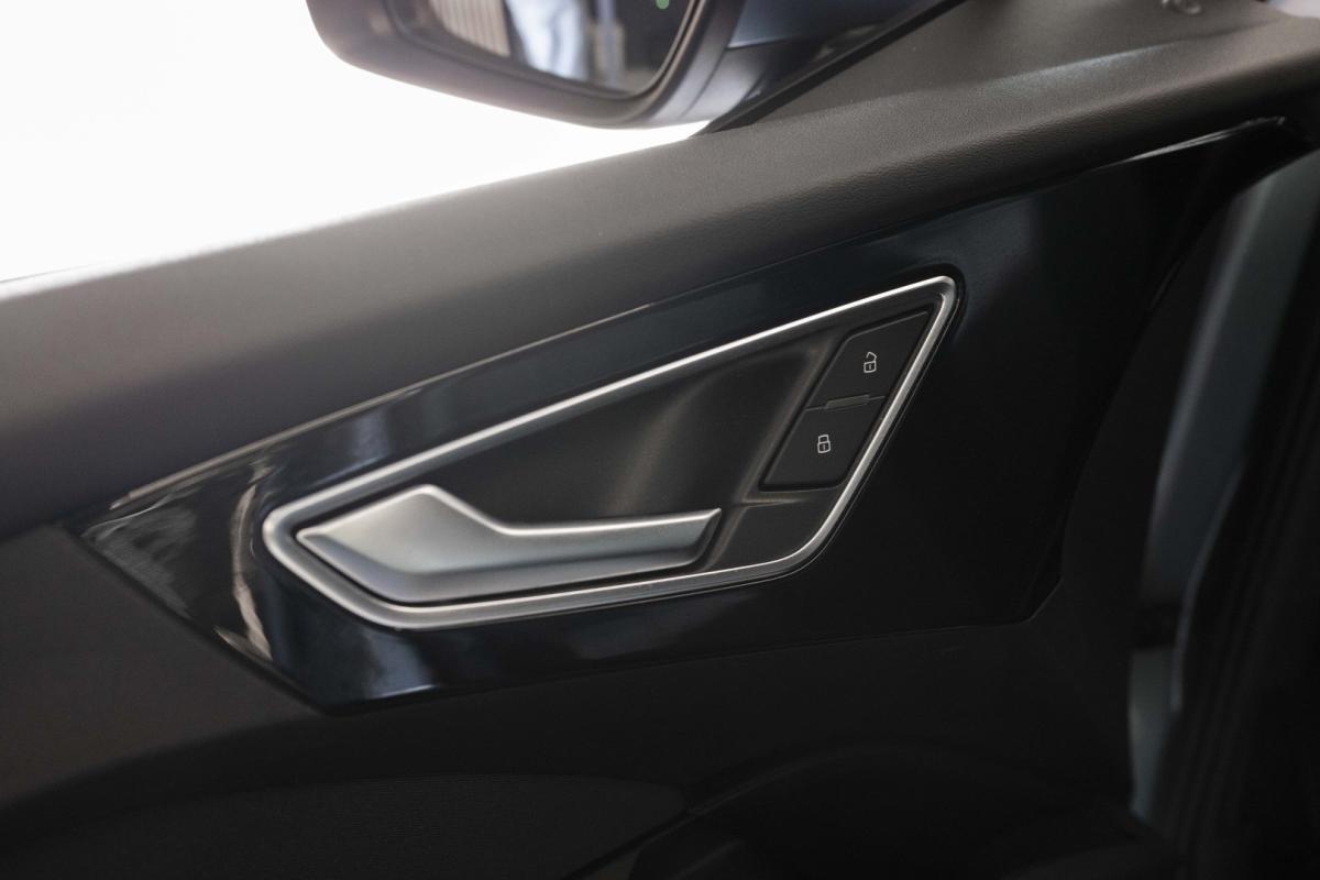 audi-q4-e-tron-2021-eletrico-0cc