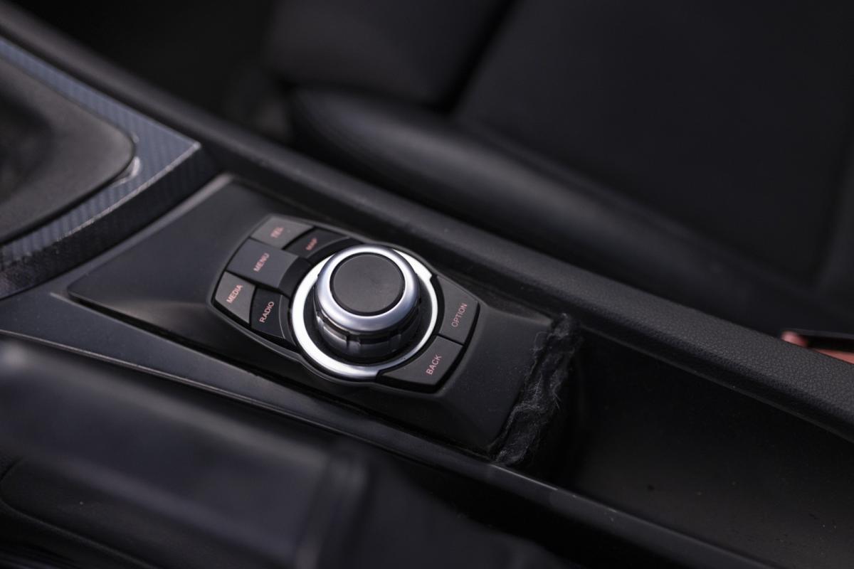 bmw-serie-1-2011-diesel-1995cc