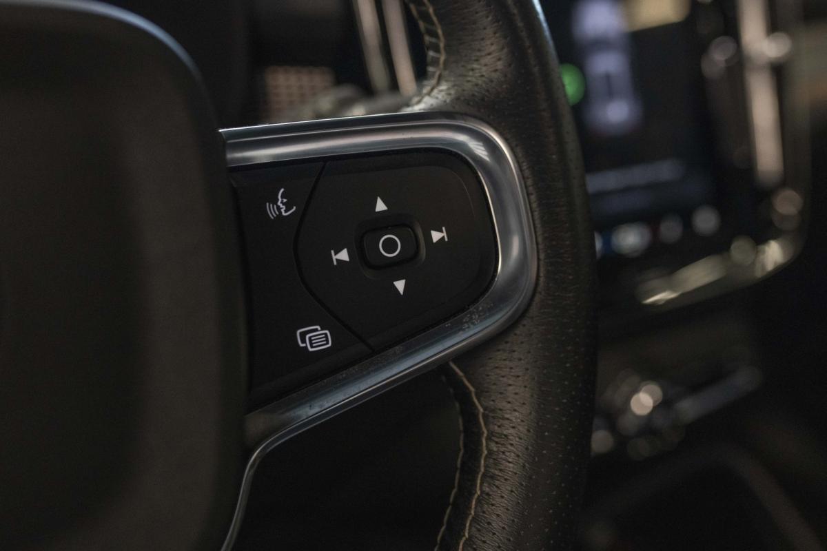 volvo-xc40-2020-eletrico-0cc