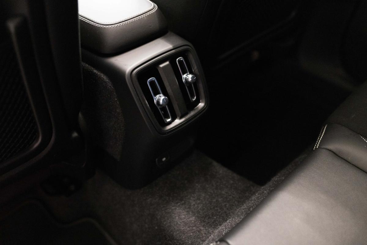 volvo-xc40-2020-eletrico-0cc