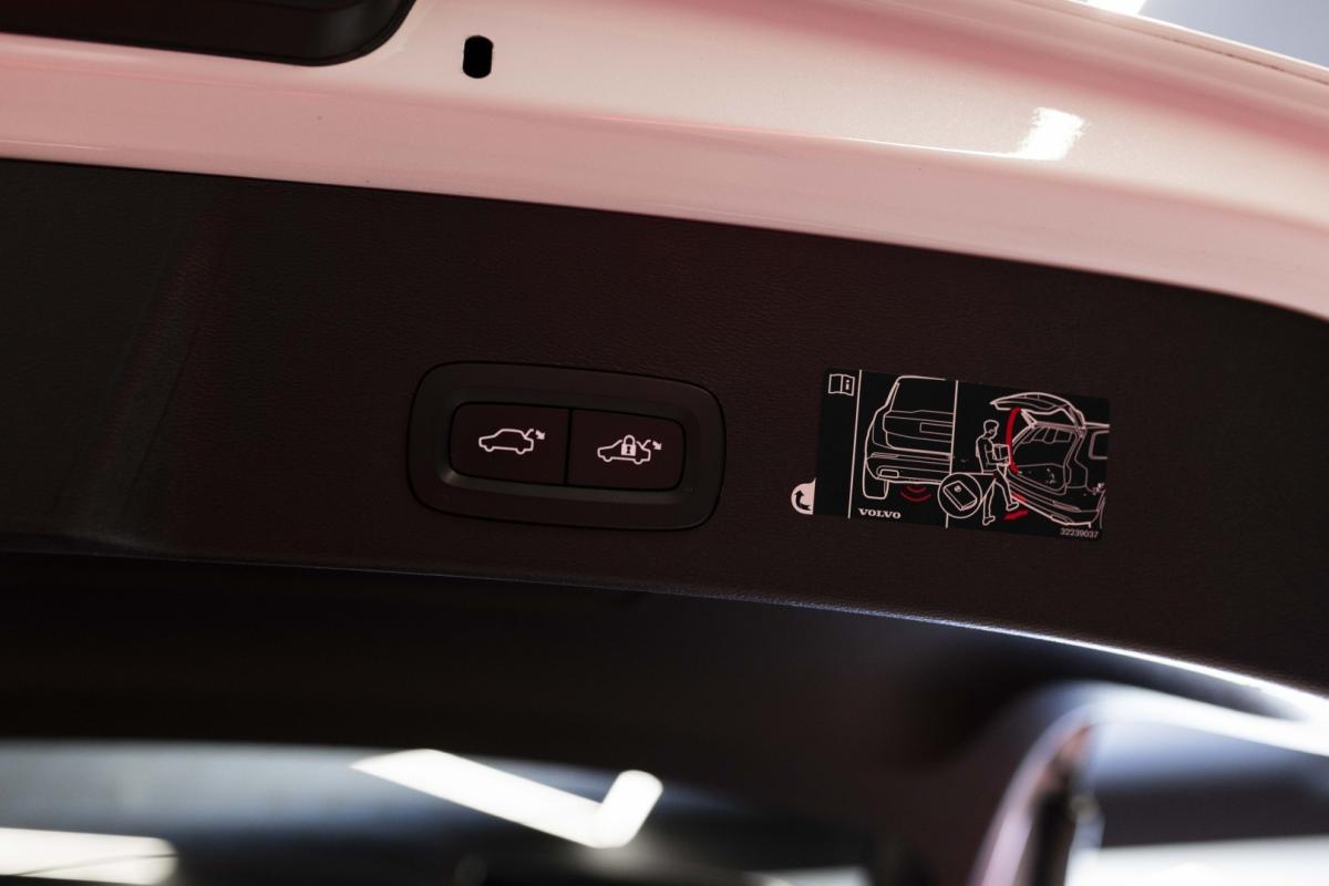 volvo-xc40-2020-eletrico-0cc