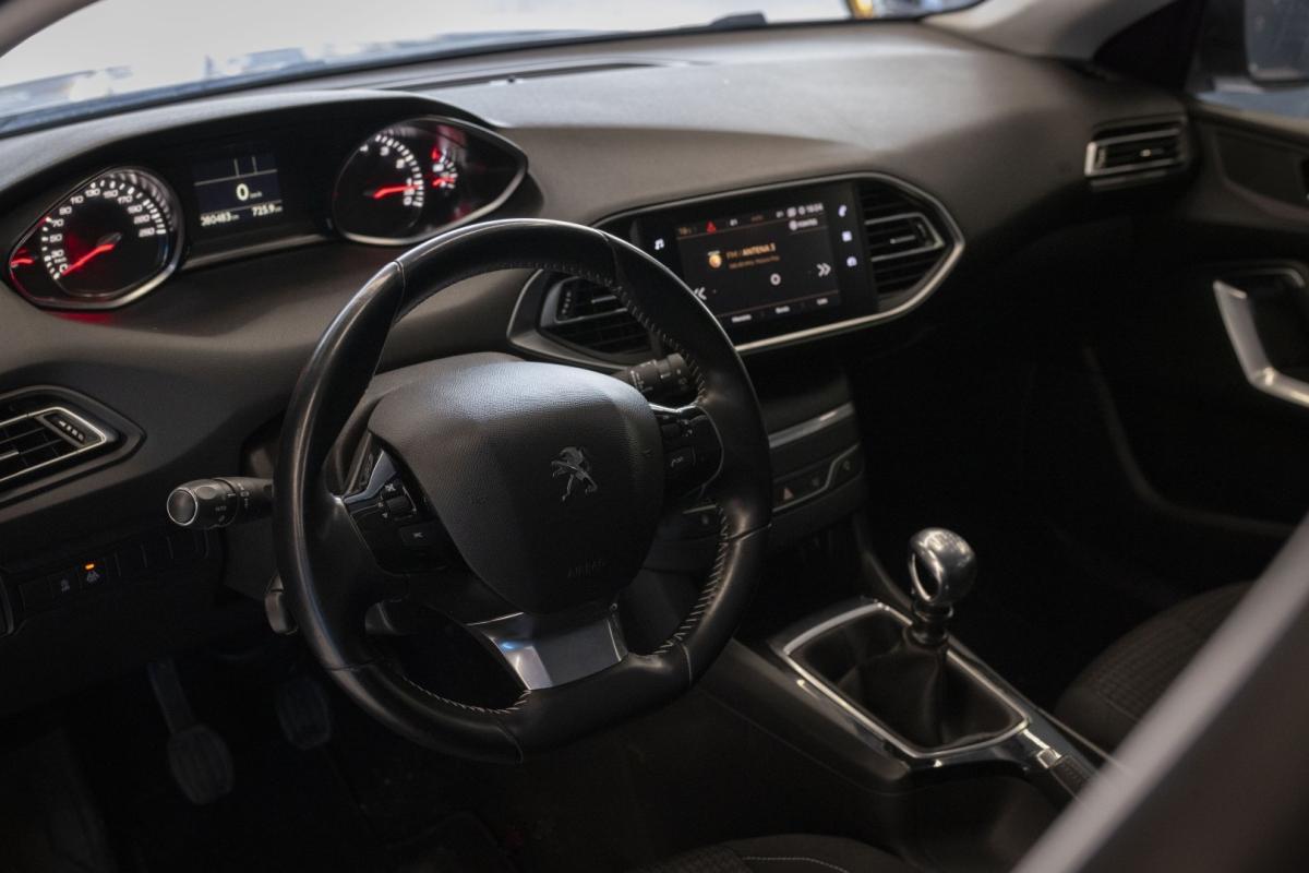 peugeot-308-2019-gasolina-1199cc