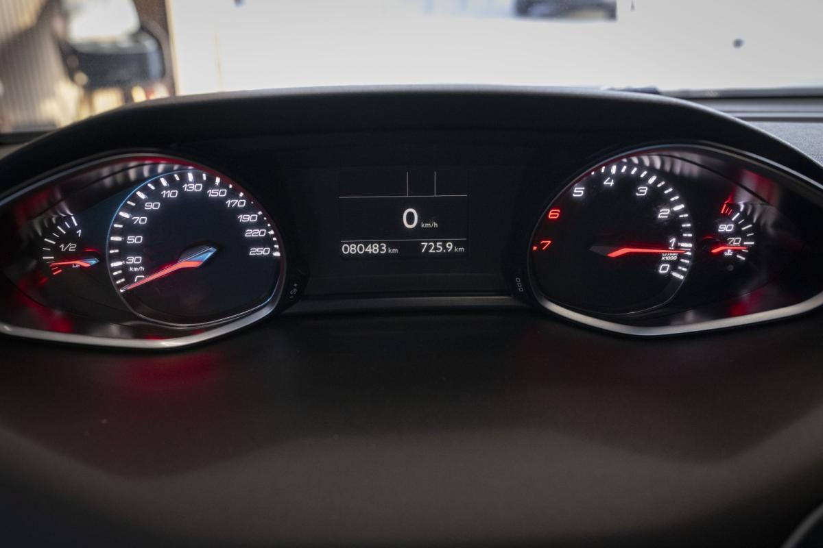 peugeot-308-2019-gasolina-1199cc