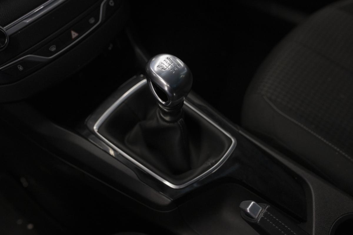 peugeot-308-2019-gasolina-1199cc