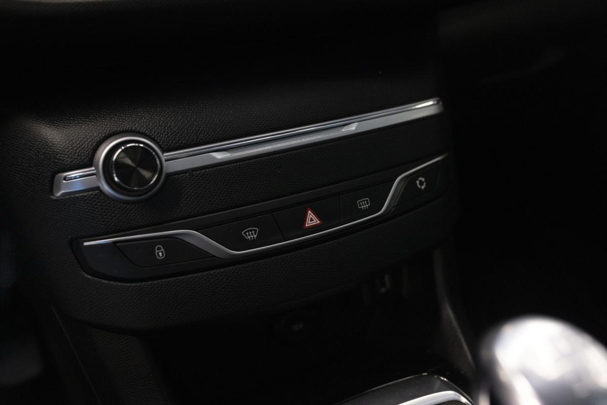 peugeot-308-2019-gasolina-1199cc