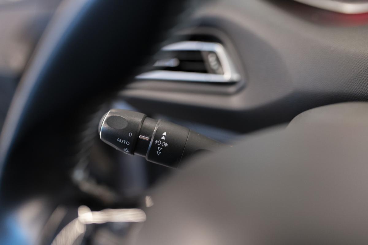 peugeot-308-2019-gasolina-1199cc