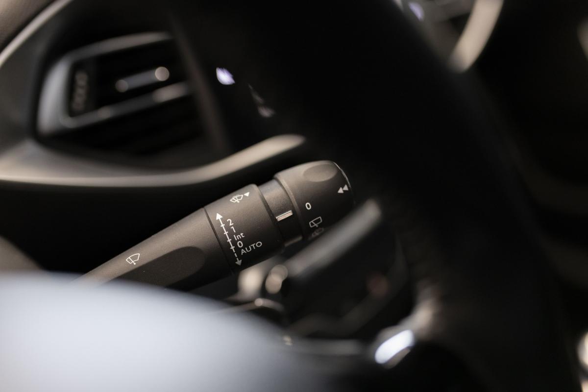 peugeot-308-2019-gasolina-1199cc