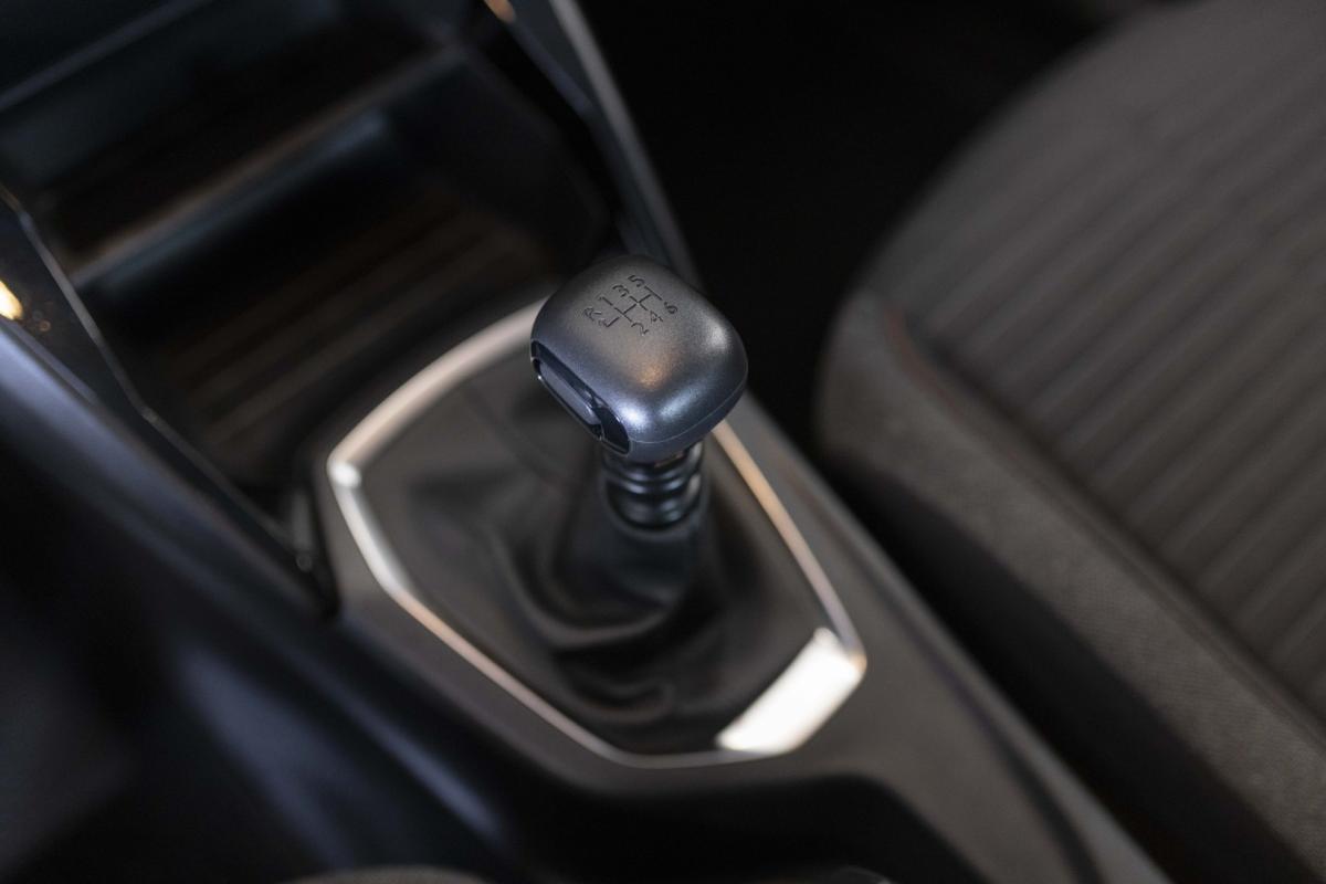 peugeot-2008-2020-diesel-1499cc