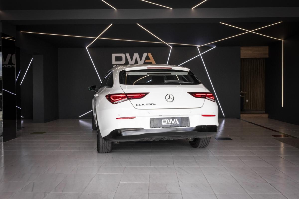 mercedes-benz-cla-2022-hibrido-1332cc