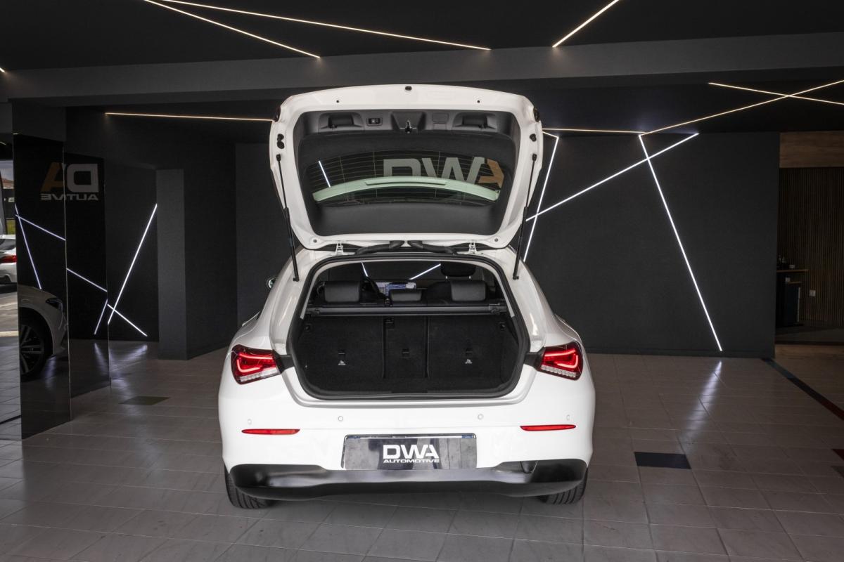mercedes-benz-cla-2022-hibrido-1332cc