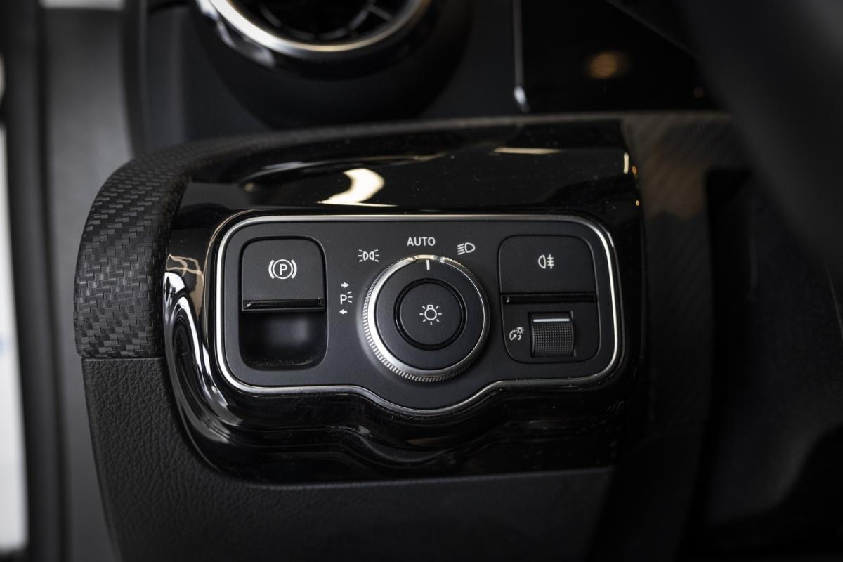 mercedes-benz-cla-2022-hibrido-1332cc